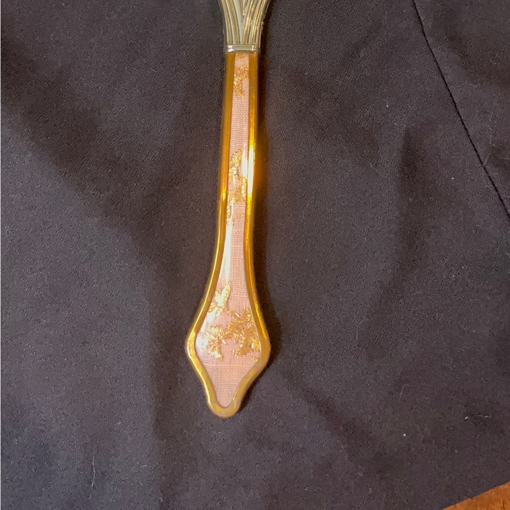 Vintage Handheld Mirror - Picture 2 of 8